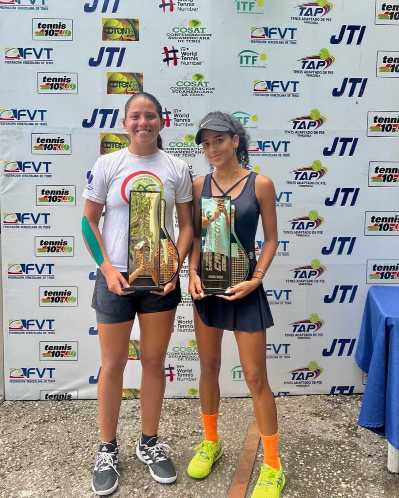 Pierina Lescher y Mariá Carolina de Pablos, campeonas de dobles del ITF J30 de Caracas