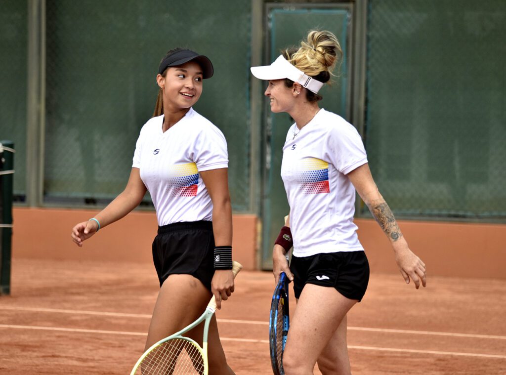 Sabrina Balderrama y Andrea Gamiz