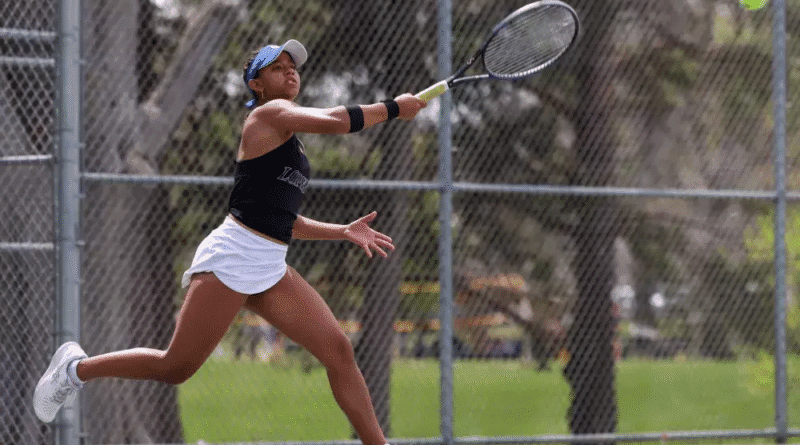 Fabiana Gamboa recibe mención histórica para su universidad